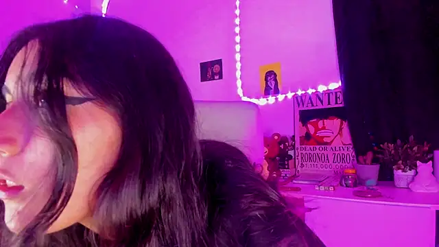 namiiwhite online show from October 2025 04:32:01 AM