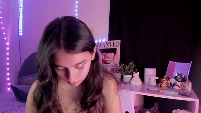 namiiwhite online show from October 2025 01:37:01 AM