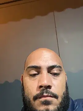 Snapshot of Morenocasado34liberal chatting on September 2025 01:31:02 AM Morenocasado34liberal online show from September 2025 01:31:02 AM