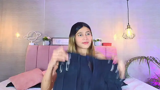 im sofii18 online show from October 2025 07:48:02 PM