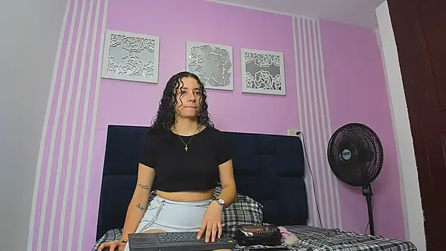 Snapshot of Horny_firecouple chatting on September 2025 11:54:01 AM Horny firecouple online show from September 2025 11:54:01 AM