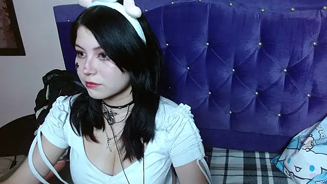 Ginebra Sensual online show from October 2025 06:20:01 PM