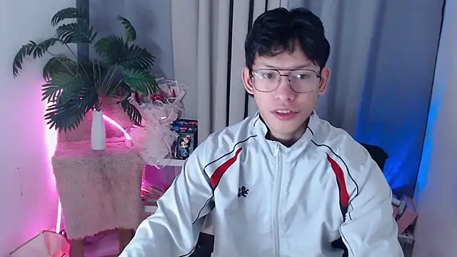 pinkcock froi2305 online show from March 2026 03:34:01 AM