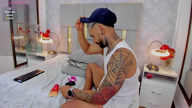 Valentiinoss online show from September 2025 08:31:01 PM