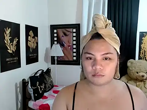 TSbrianaHugeCock online show from February 2026 01:29:02 PM