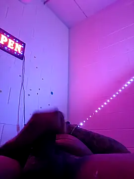 Nuttygmarley online show from November 2025 09:44:02 AM