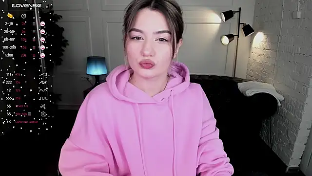 Dark Moni online show from November 2025 02:45:01 AM