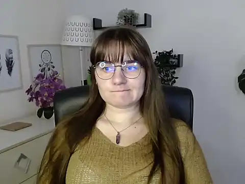 Julie Diamond online show from September 2025 12:40:01 PM