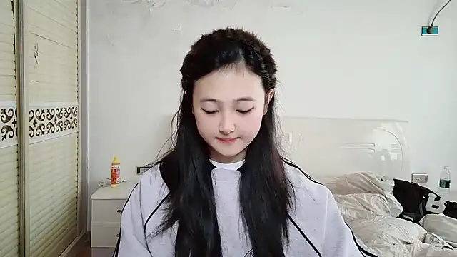 xxz98 online show from December 2025 04:29:02 AM