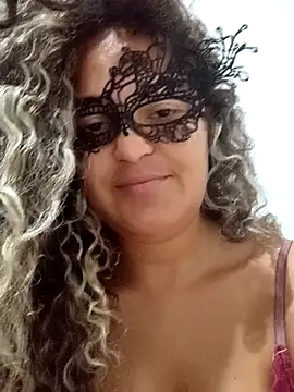 RaphinhaSanches online show from December 2025 02:00:02 PM