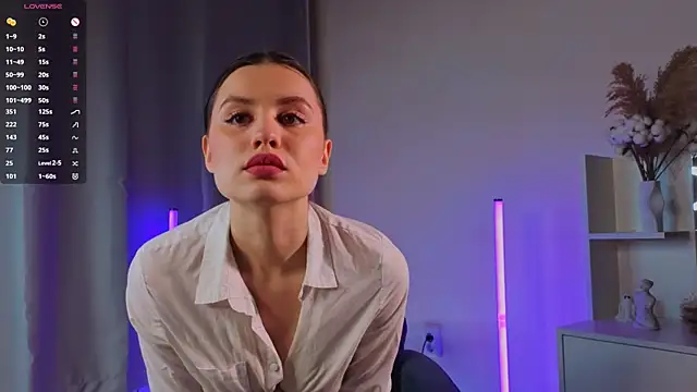 EvonTracey online show from November 2025 11:05:01 AM