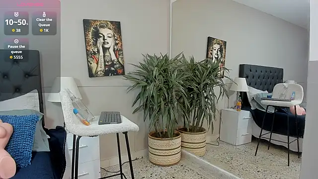 Snapshot of emilio_brandon chatting on September 2025 11:15:01 AM emilio brandon online show from September 2025 11:15:01 AM