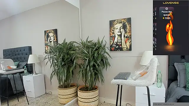 Snapshot of emilio_brandon chatting on October 2025 11:00:01 AM emilio brandon online show from October 2025 11:00:01 AM