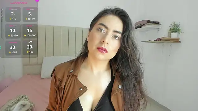 Snapshot of sashaa_petit chatting on September 2025 11:33:02 AM sashaa petit online show from September 2025 11:33:02 AM