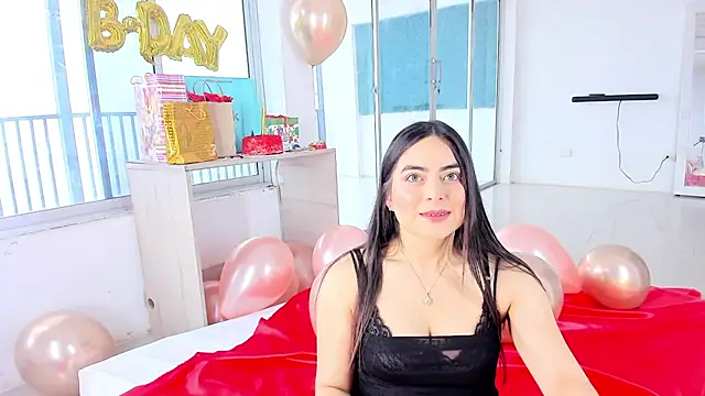 Snapshot of sashaa_petit chatting on October 2025 12:46:01 PM sashaa petit online show from October 2025 12:46:01 PM