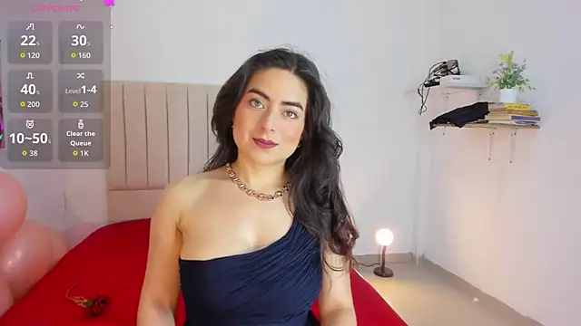 Snapshot of sashaa_petit chatting on October 2025 11:33:02 AM sashaa petit online show from October 2025 11:33:02 AM