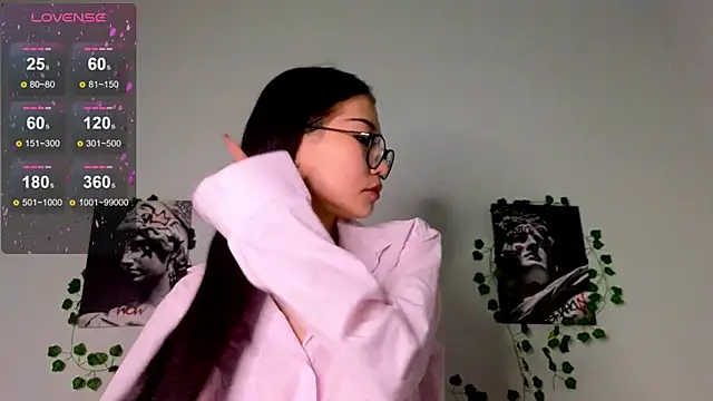 kuro mimi online show from December 2025 06:39:02 AM