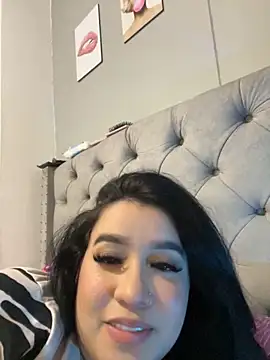 Snapshot of Aliciawhitee chatting on November 2025 03:50:02 AM Aliciawhitee online show from November 2025 03:50:02 AM