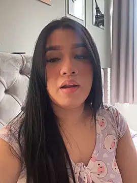 Snapshot of Aliciawhitee chatting on November 2025 06:01:01 PM Aliciawhitee online show from November 2025 06:01:01 PM