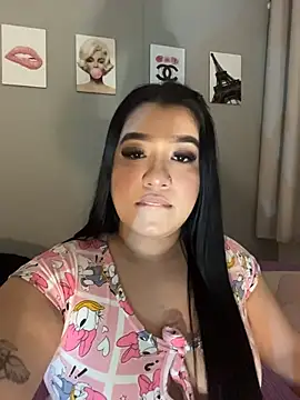 Snapshot of Aliciawhitee chatting on February 2026 03:18:01 AM Aliciawhitee online show from February 2026 03:18:01 AM