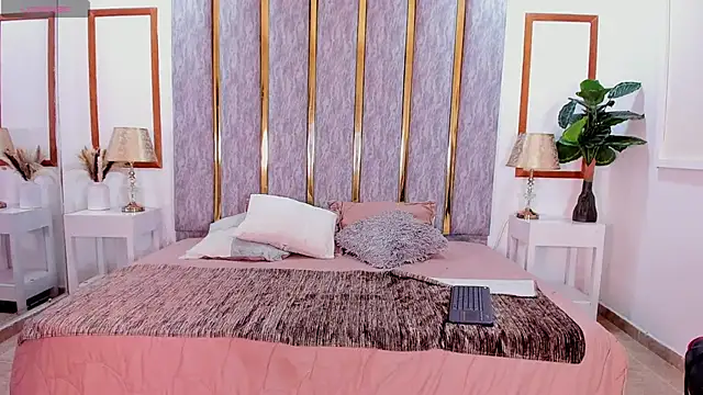 college muscle ass1 online show from September 2025 01:57:02 PM