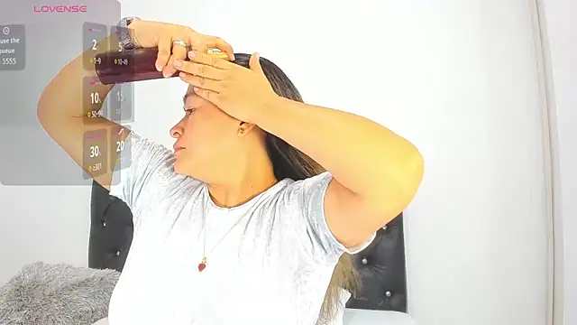 Natalya lopez online show from September 2025 01:44:02 PM