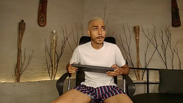 MarcusRain  online show from October 2025 07:26:02 PM