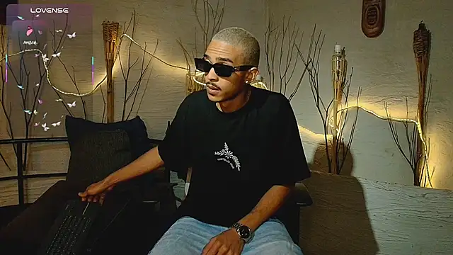 MarcusRain  online show from November 2025 07:46:02 PM