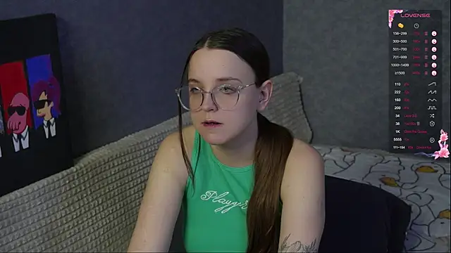 Violetwin online show from April 2026 04:15:02 PM