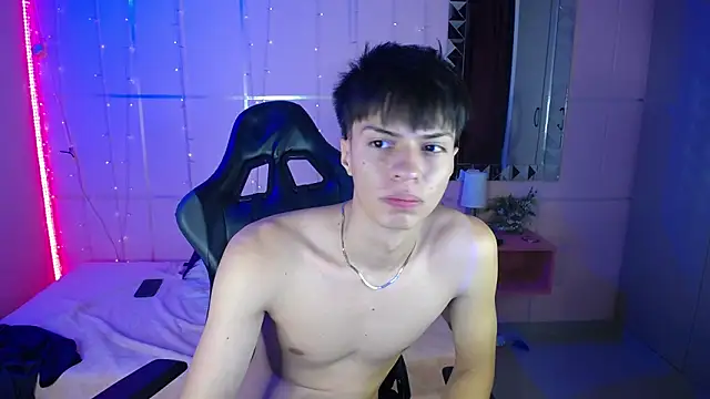 Snapshot of Justin_gray_ chatting on September 2025 01:55:01 PM Justin gray online show from September 2025 01:55:01 PM