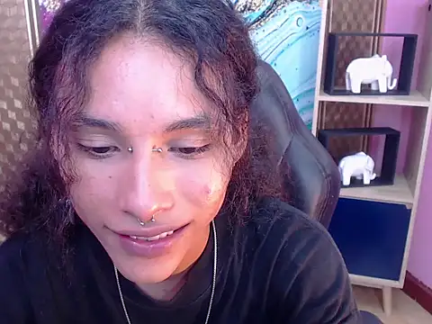 Snapshot of Andrew_Landry chatting on September 2025 08:30:01 PM Andrew Landry online show from September 2025 08:30:01 PM