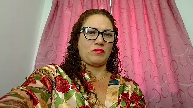 TifanyQueen  online show from September 2025 03:12:02 PM