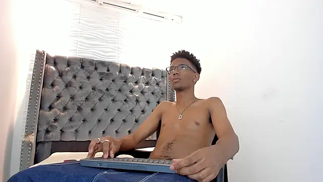 nero reyd online show from September 2025 07:27:01 PM