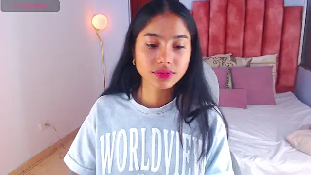 Snapshot of Milaa_Star_ chatting on October 2025 03:39:02 AM Milaa Star online show from October 2025 03:39:02 AM