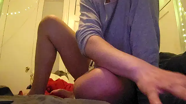 Snapshot of puddled_wonderland chatting on October 2025 04:15:01 AM puddled wonderland online show from October 2025 04:15:01 AM