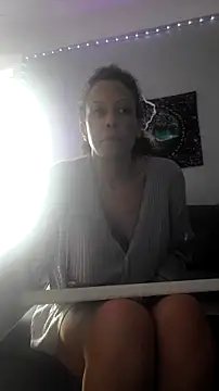 Snapshot of puddled_wonderland chatting on November 2025 03:01:02 PM puddled wonderland online show from November 2025 03:01:02 PM