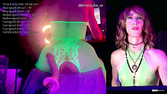 Snapshot of EmeryLune_xo chatting on October 2025 04:02:02 AM EmeryLune xo online show from October 2025 04:02:02 AM