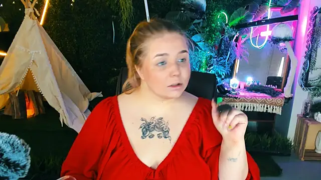 SladaDell online show from September 2025 05:11:02 AM