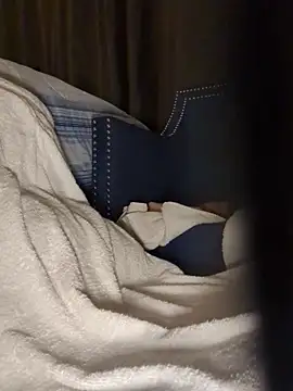 GRiZZLYBONE online show from December 2025 08:23:01 AM