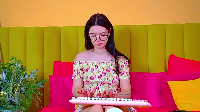 MelissaMays online show from December 2025 07:19:02 PM