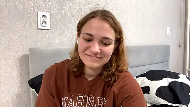 SunPunnyGirl online show from September 2025 05:08:01 AM