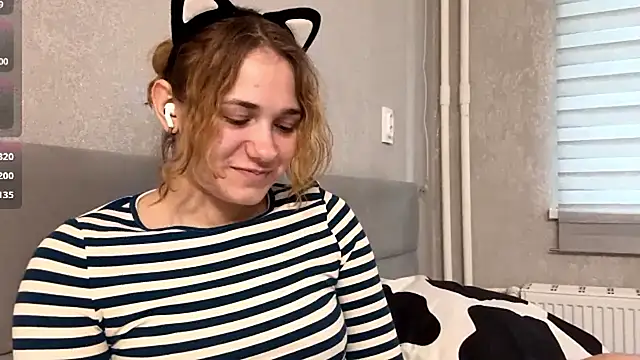 SunPunnyGirl online show from September 2025 06:04:02 AM