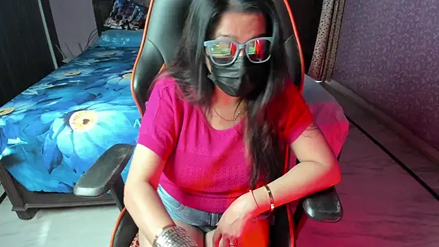 Snapshot of ShylaGill chatting on October 2025 10:46:02 AM ShylaGill online show from October 2025 10:46:02 AM