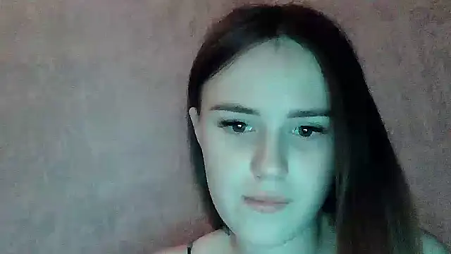 SweetLoraa online show from February 2026 04:36:01 PM