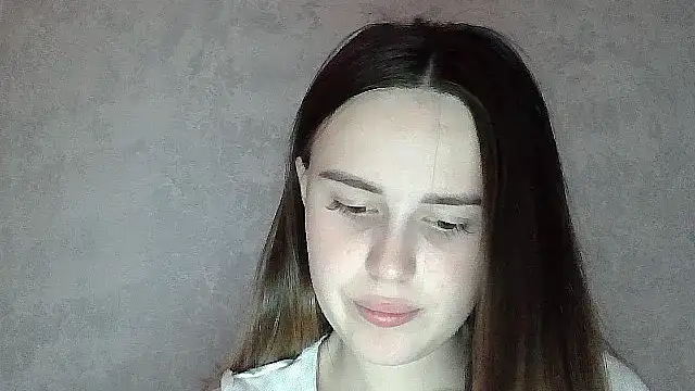 Snapshot of SweetLoraa chatting on June 2026 04:02:01 PM SweetLoraa online show from June 2026 04:02:01 PM