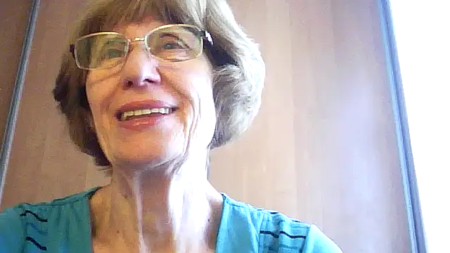 Snapshot of Anna72233 chatting on September 2025 09:20:02 AM Anna72233 online show from September 2025 09:20:02 AM