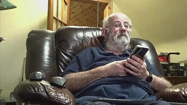 janzer13 online show from November 2025 07:08:02 PM