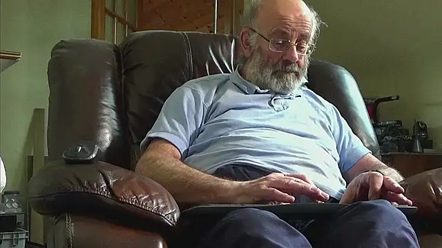 janzer13 online show from February 2026 02:02:02 PM