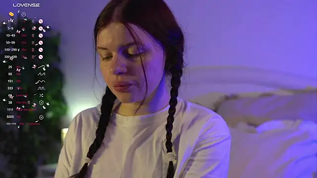 Snapshot of ambershoney chatting on September 2025 03:18:02 AM ambershoney online show from September 2025 03:18:02 AM