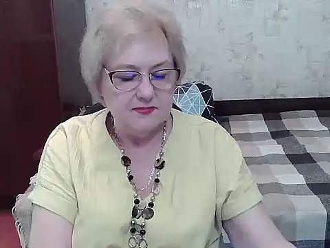 Snapshot of Renata62011 chatting on July 2026 12:33:01 PM Renata62011 online show from July 2026 12:33:01 PM